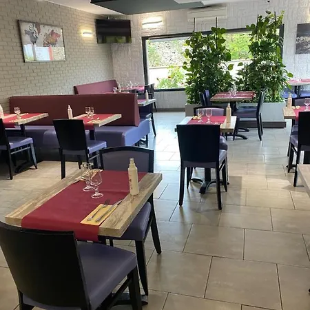 Hotel Restaurant Vesontio 3*